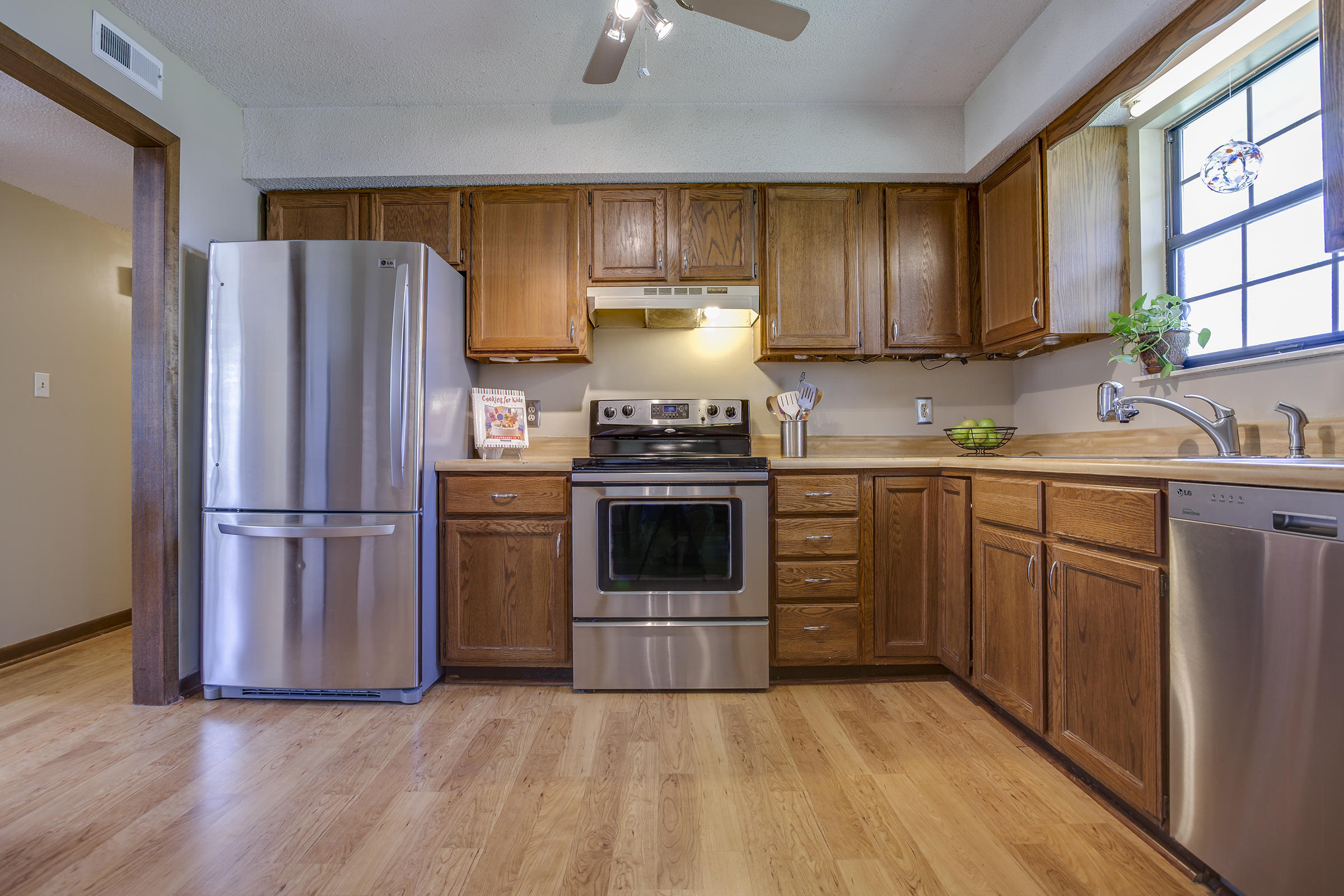 5145 Rendava Lane Northwest Knoxville, TN 37921 - Photo 11 of 29 Kitchen