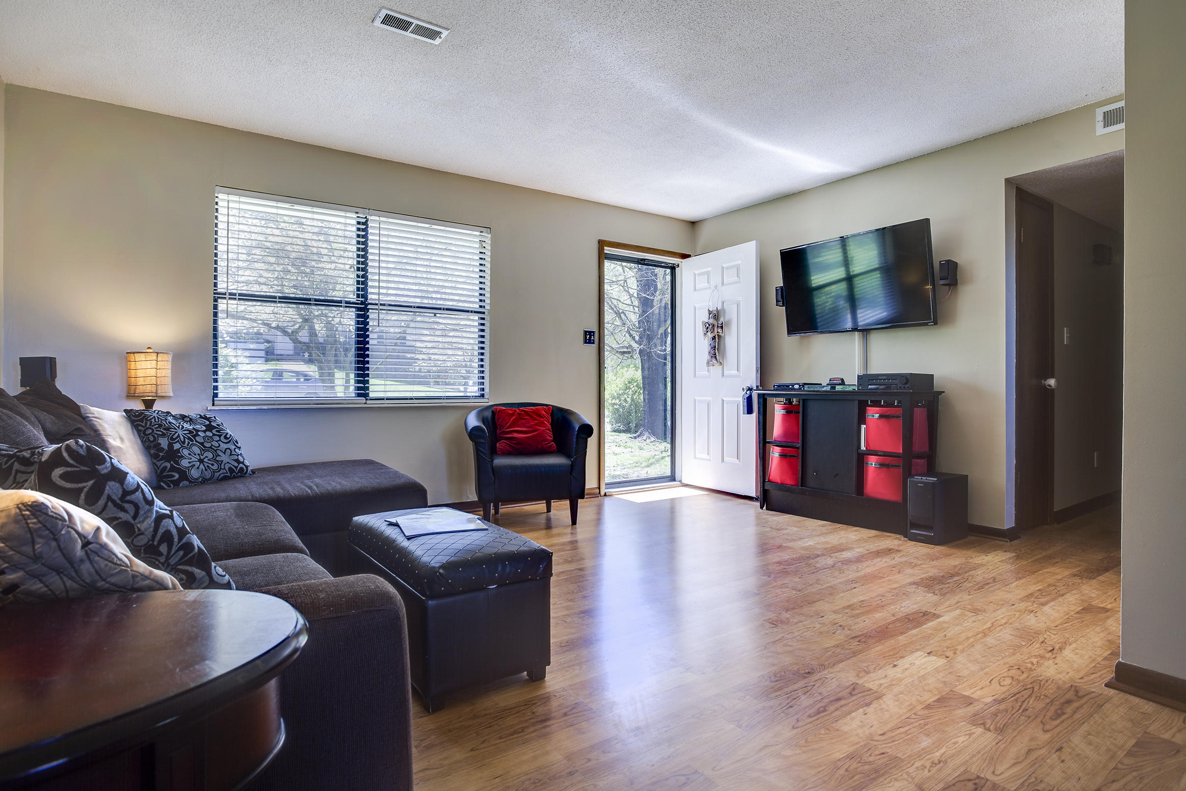 5145 Rendava Lane Northwest Knoxville, TN 37921 - Photo 3 of 29 Great Room view to Front Door