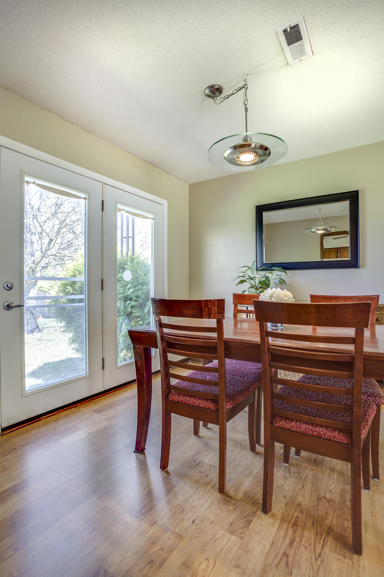 5145 Rendava Lane Northwest Knoxville, TN 37921 - Photo 6 of 29 Dining Area - Back Door