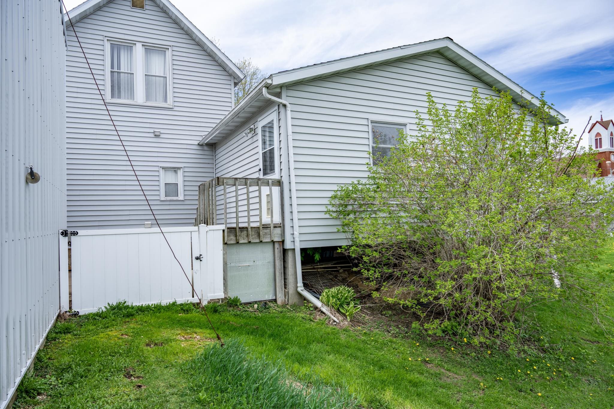 207 Spring Street Elroy, WI 53929 - Photo 12 of 68