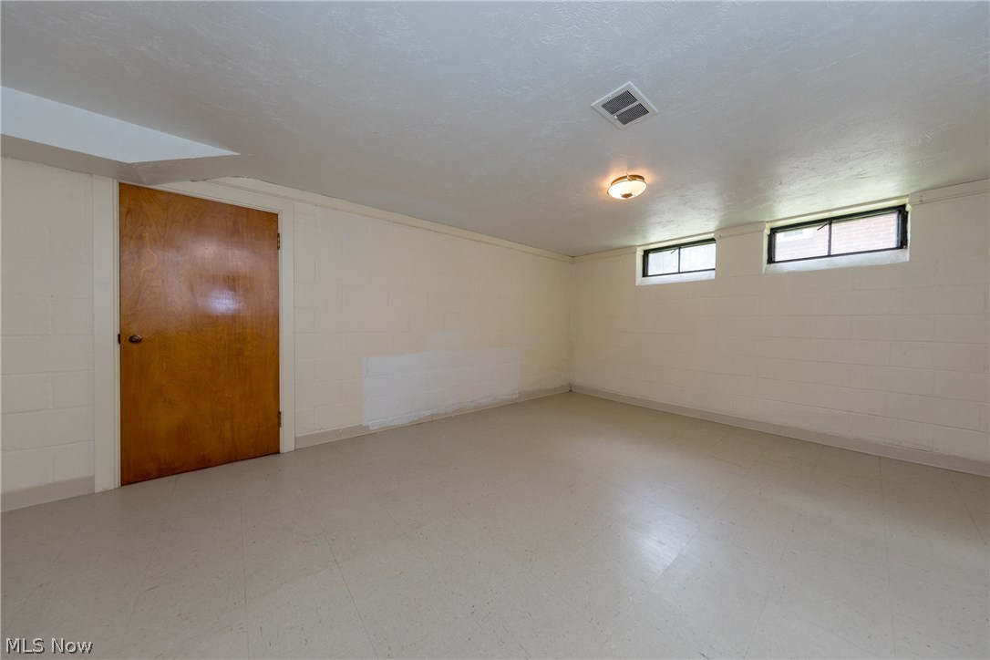 1131 Castleton Road Cleveland Heights, OH 44121 - Photo 24 of 30
