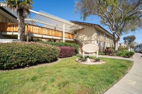 $649,000 | 3033 Los Prados Street, Unit 229, San Mateo, CA 94403