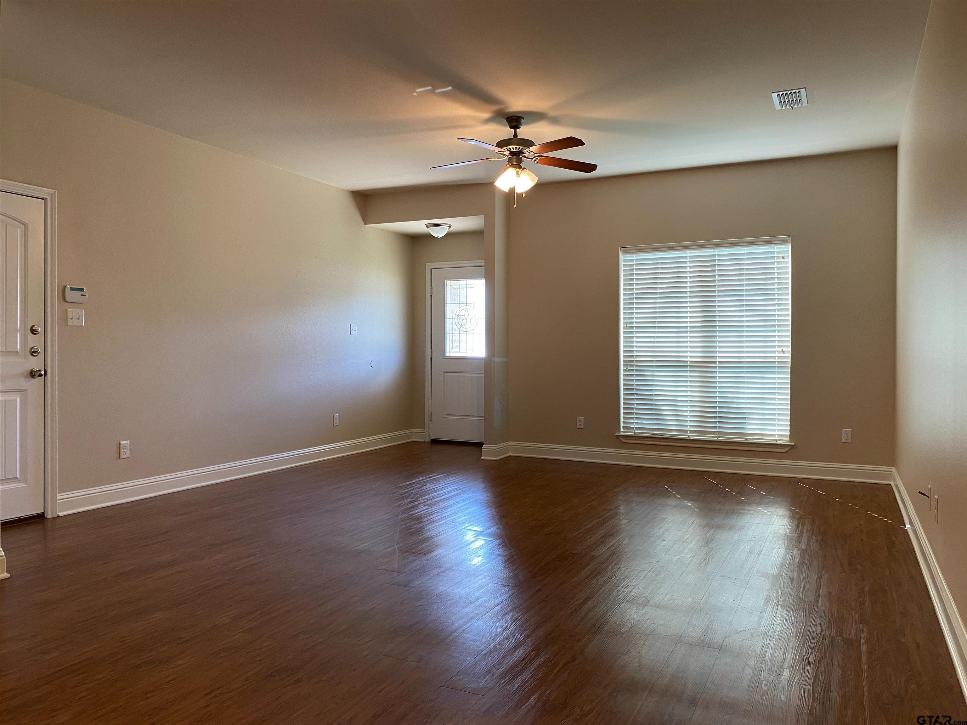 319-321 Princess Place Tyler, TX 75704 - Photo 4 of 14