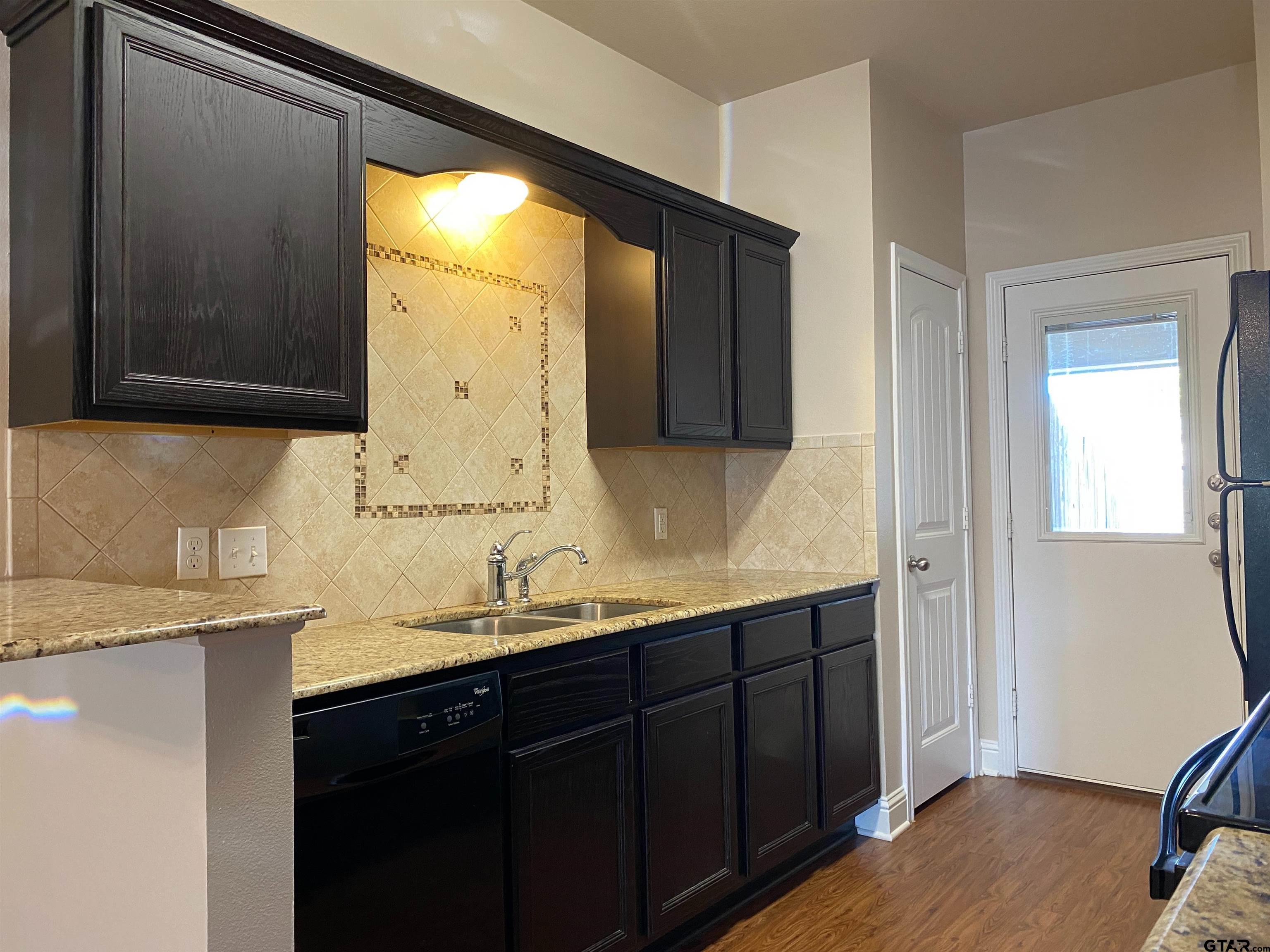 319-321 Princess Place Tyler, TX 75704 - Photo 6 of 14