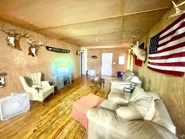 $128,500 | 20780 B Highway 1, Golden Meadow, LA 70357