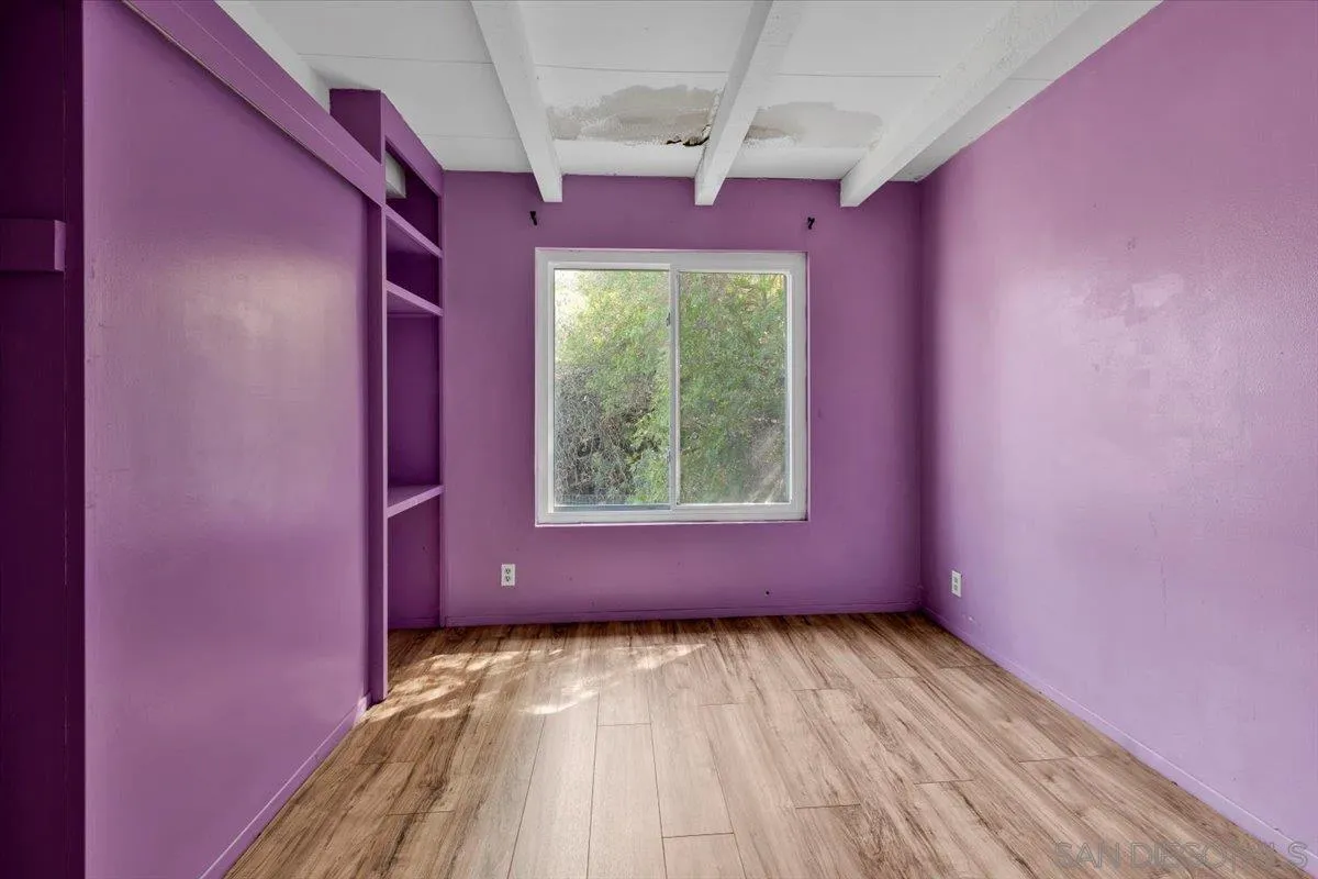 925 Raintree Place Vista, CA 92084 - Photo 15 of 33 Gallery Image 15
