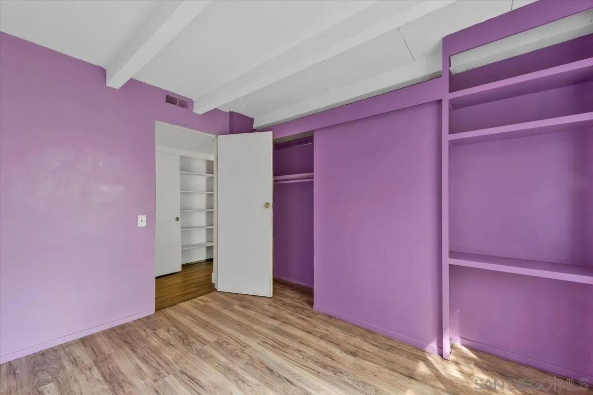 925 Raintree Place Vista, CA 92084 - Photo 16 of 33 Gallery Image 16