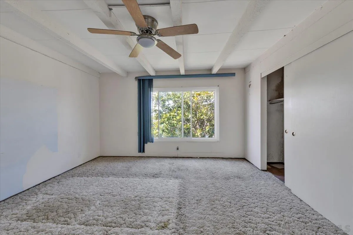 925 Raintree Place Vista, CA 92084 - Photo 22 of 33 Gallery Image 22