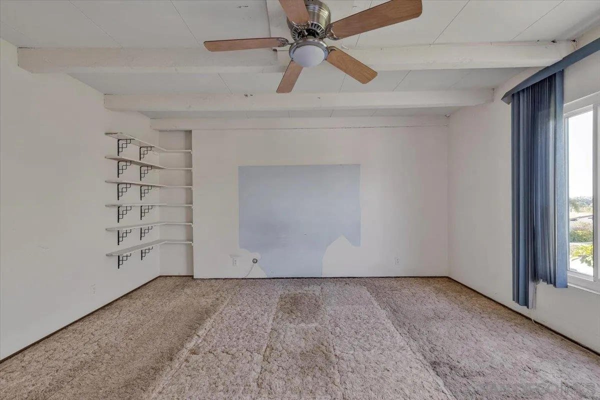 925 Raintree Place Vista, CA 92084 - Photo 27 of 33 Gallery Image 27