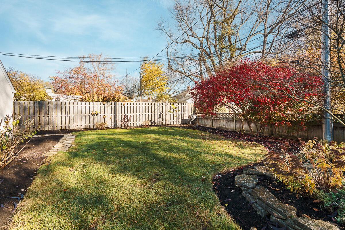 2716 Welsford Road Columbus, OH 43221 - Photo 5 of 46 Large Backyard