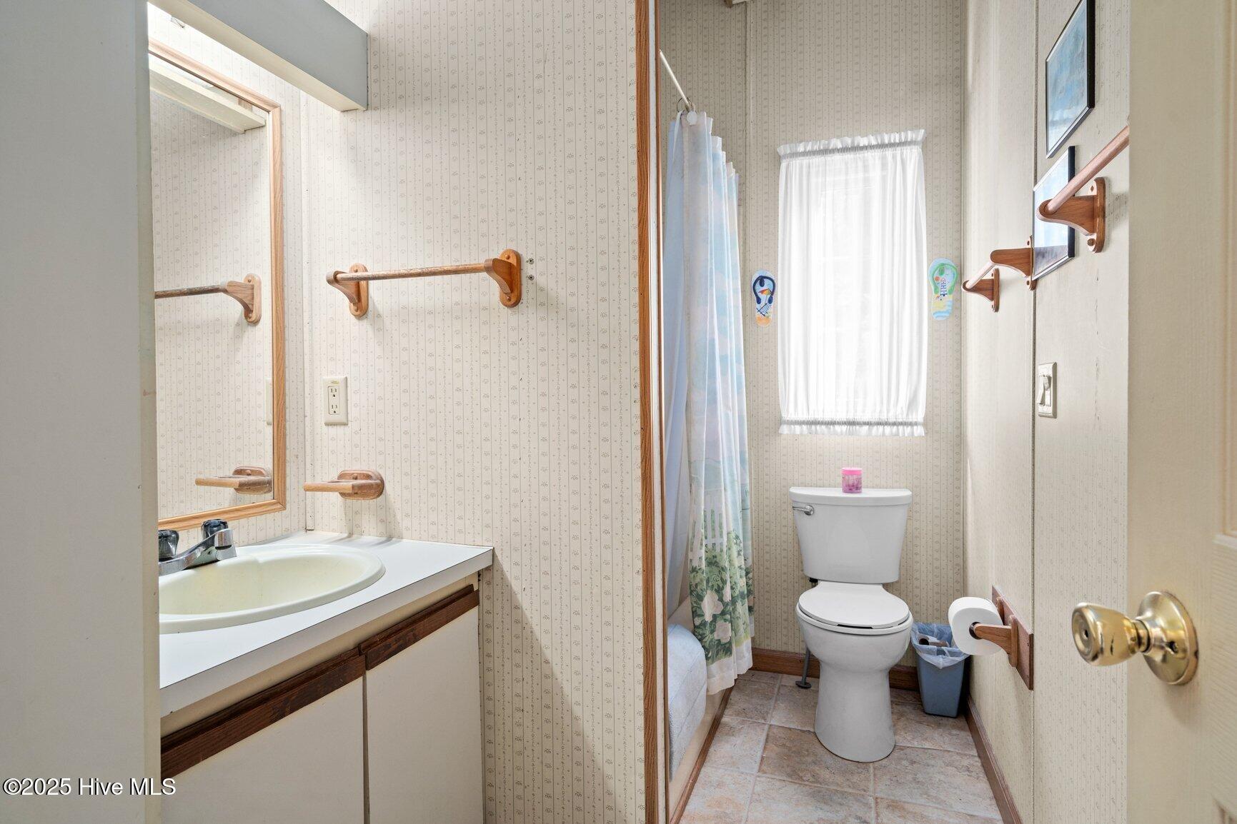 11972 Straight Gate Road Whitakers, NC 27891 - Photo 13 of 32 019-11972StraightGateRoad-Whitakers-NC-2