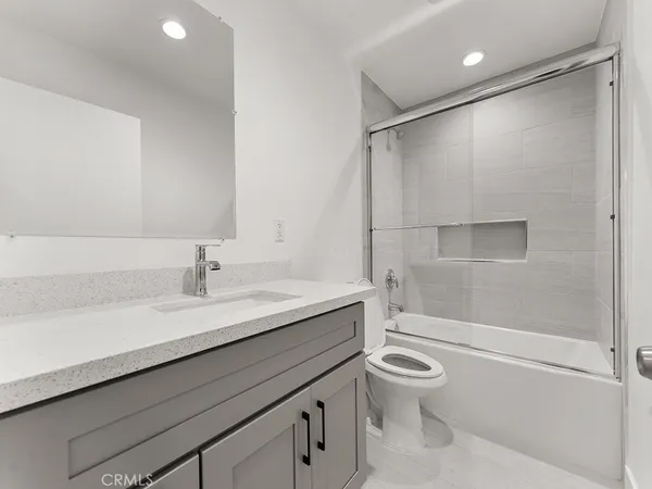$2,650 | 308 South Laurel Street, Unit C, Santa Ana, CA 92704