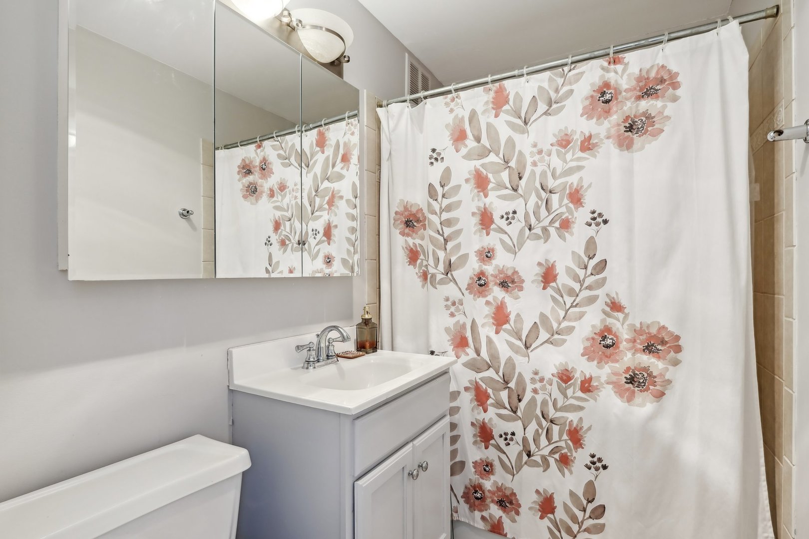 655 West Irving Park Road, Unit 2805 Chicago, IL 60613 - Photo 19 of 37 Gallery Image 19