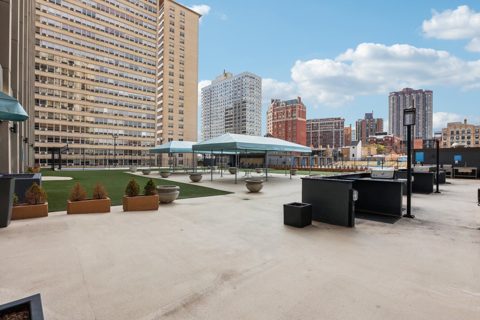 655 West Irving Park Road, Unit 2805 Chicago, IL 60613 - Photo 31 of 37 Gallery Image 31