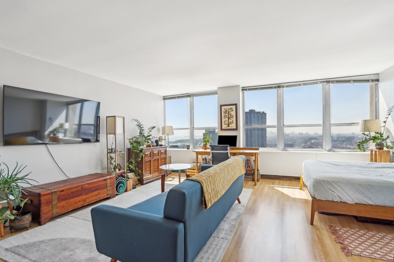 655 West Irving Park Road, Unit 2805 Chicago, IL 60613 - Photo 8 of 37 Gallery Image 8