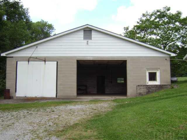 2032 Highland Road Salem, IN 47167 - Photo 3 of 15 Gallery Image 3