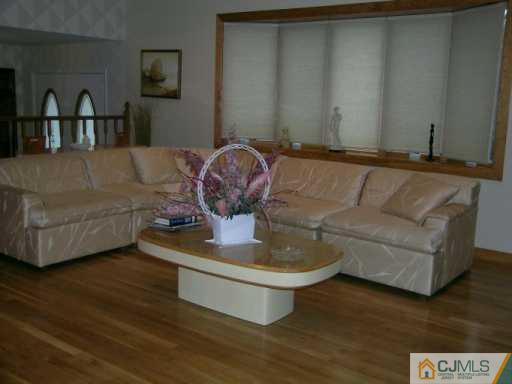 3 Carter Road East Brunswick, NJ 08816 - Photo 4 of 8 Gallery Image 4