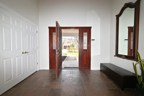 $1,595,000 | 175 Lagoon Drive, Northfield, IL 60093