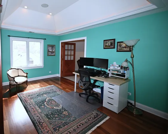 $1,595,000 | 175 Lagoon Drive, Northfield, IL 60093