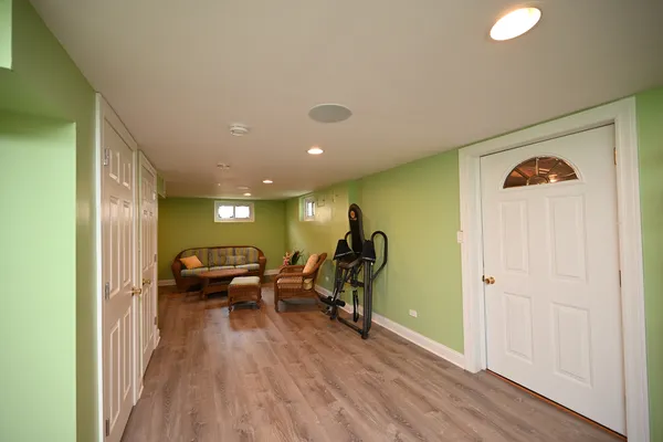 $1,595,000 | 175 Lagoon Drive, Northfield, IL 60093