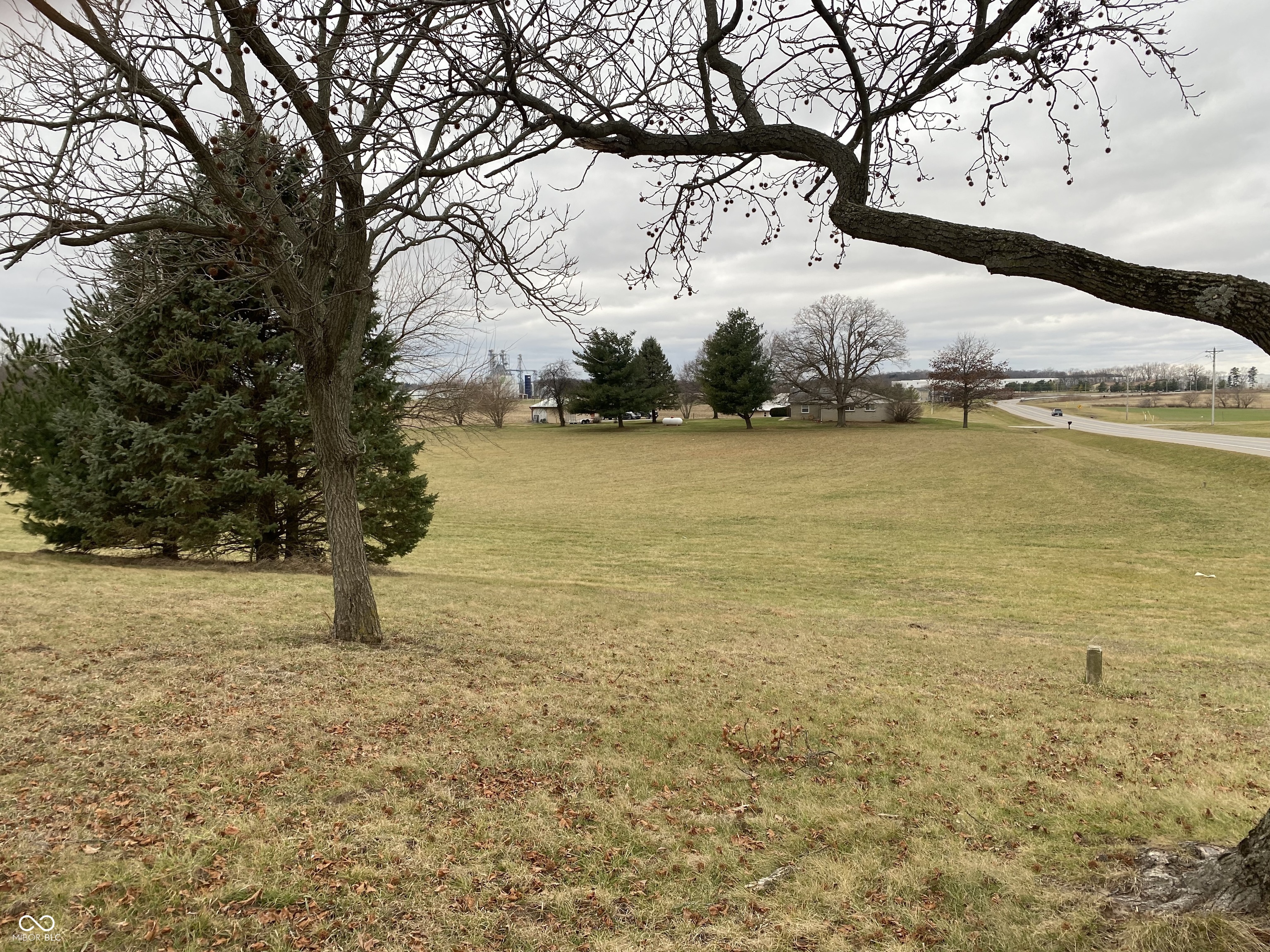 6227 Highway 44 Franklin, IN 46131 - Photo 14 of 17