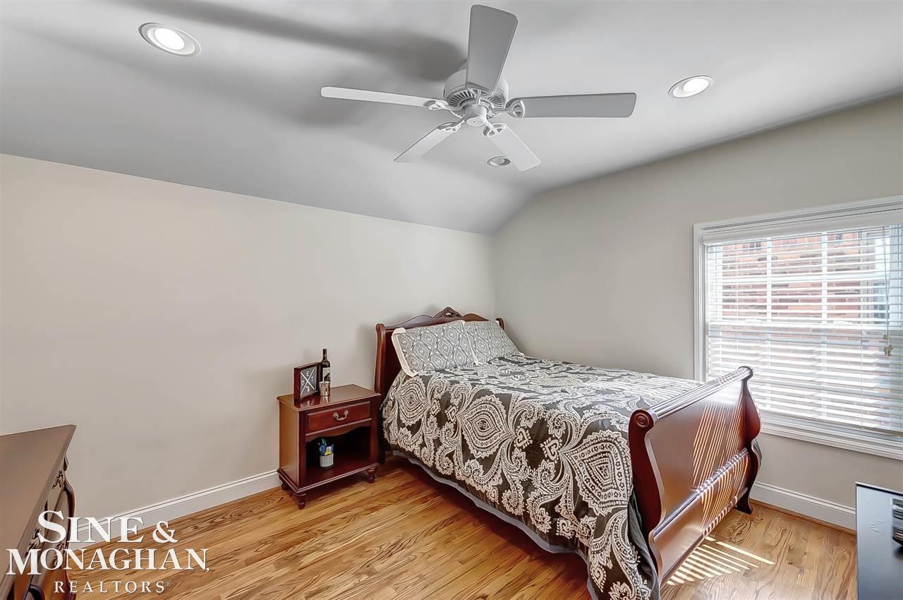 326 Merriweather Road Grosse Pointe, MI 48236 - Photo 24 of 41 50058942-23.JPG