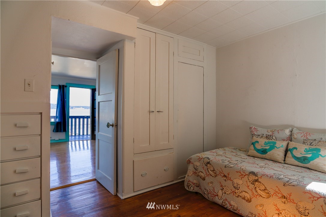 751 Maple Grove Road Camano Island, WA 98282 - Photo 13 of 40 Gallery Image 13