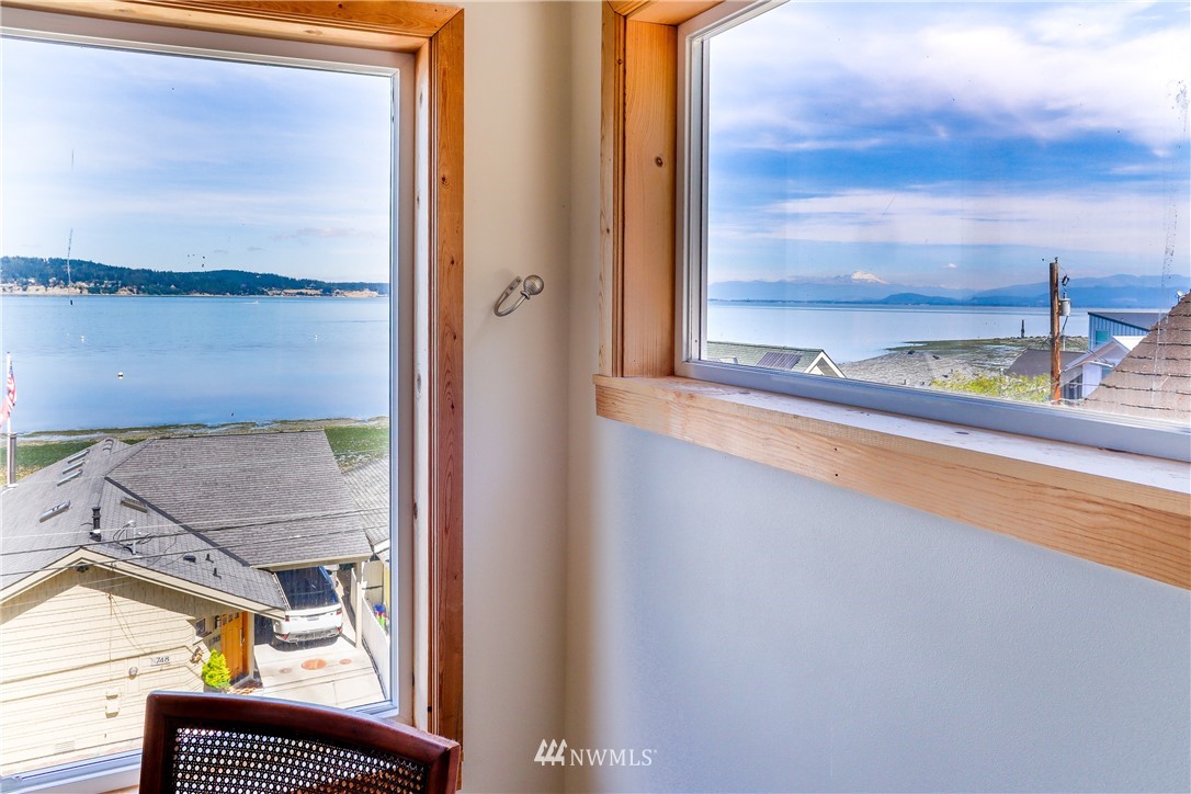 751 Maple Grove Road Camano Island, WA 98282 - Photo 18 of 40 Gallery Image 18