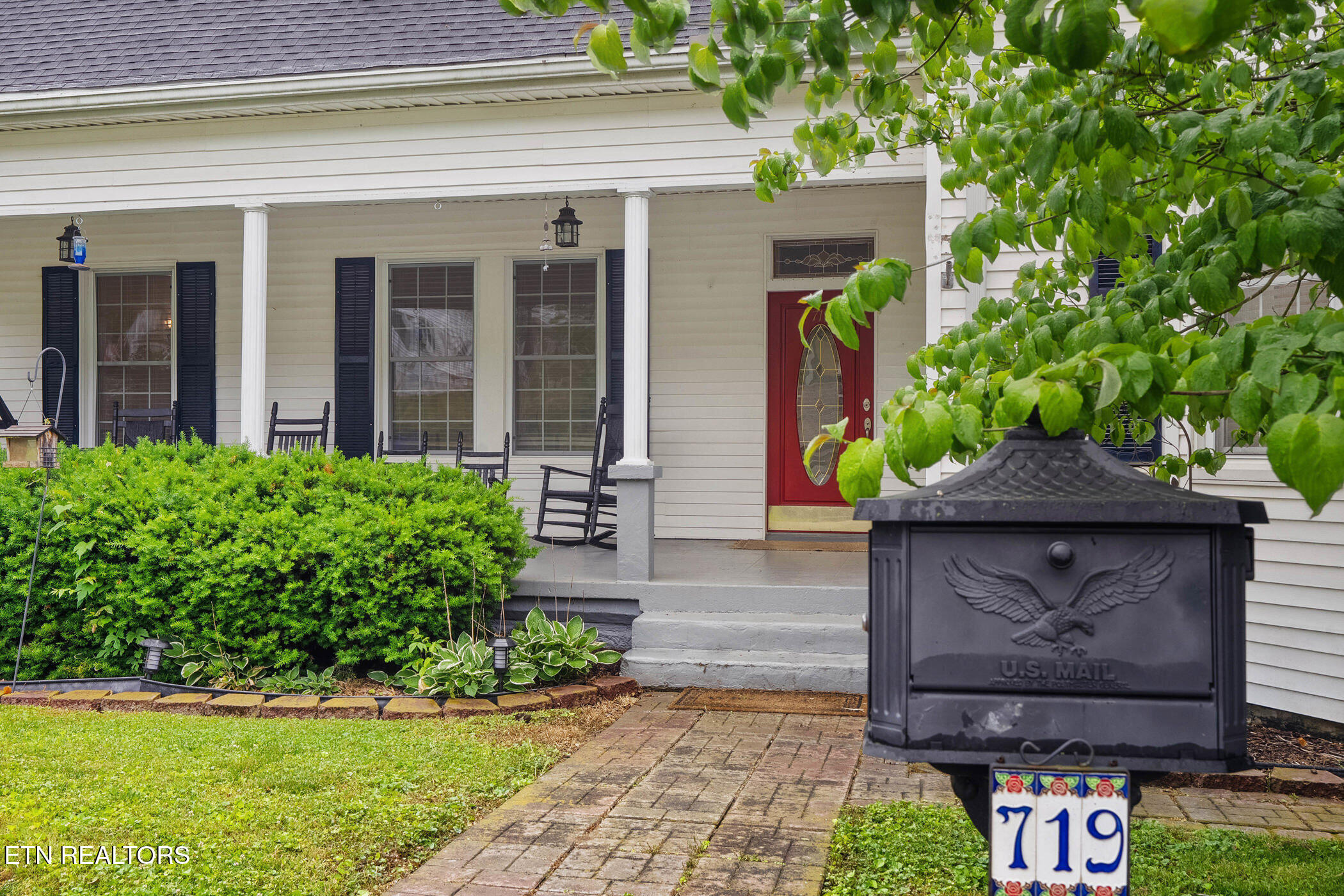 719 Medaris Street Clinton, TN 37716 - Photo 4 of 33 dsc03738