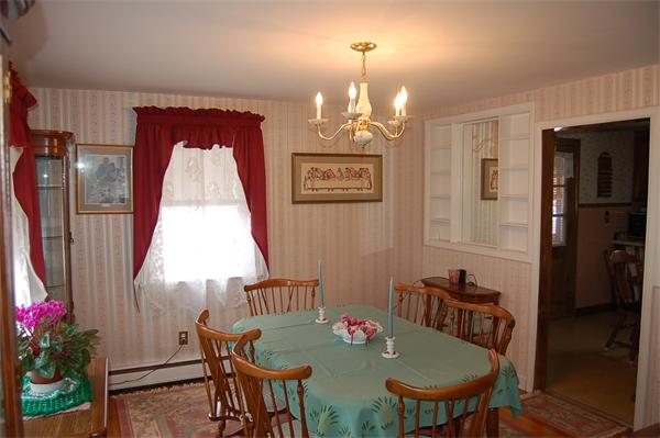 6 Fairview Road Woburn, MA 01801 - Photo 3 of 17 Gallery Image 3