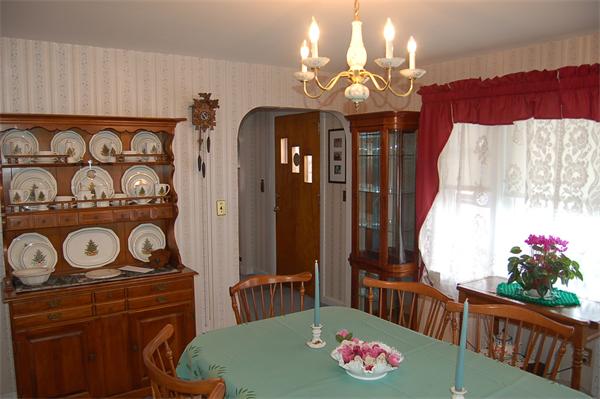 6 Fairview Road Woburn, MA 01801 - Photo 4 of 17 Gallery Image 4