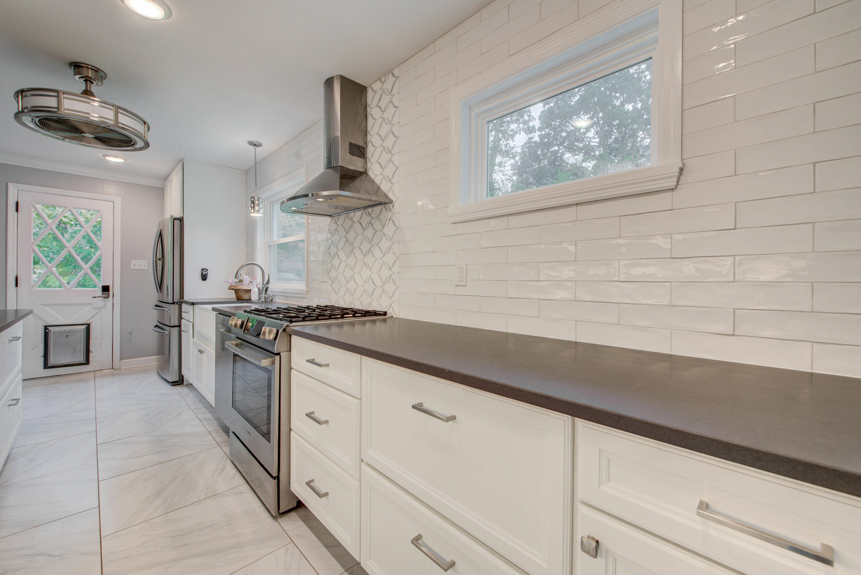 104 Pickwick Lane Oak Ridge, TN 37830 - Photo 16 of 35 Kitchen