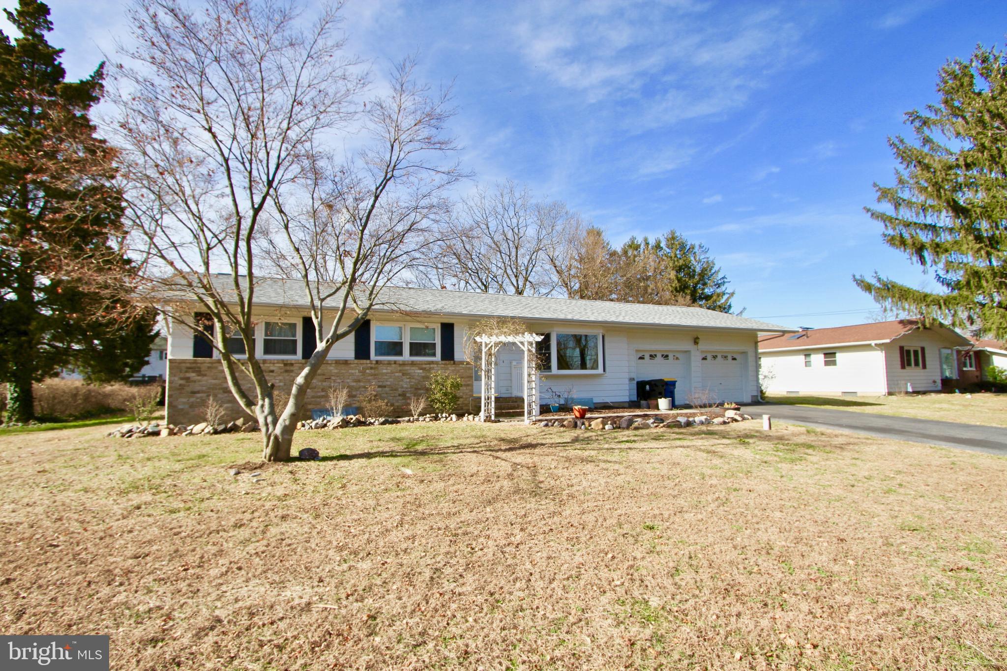 562 South Old Mill Road Dover, DE 19901 - Photo 1 of 16 Front
