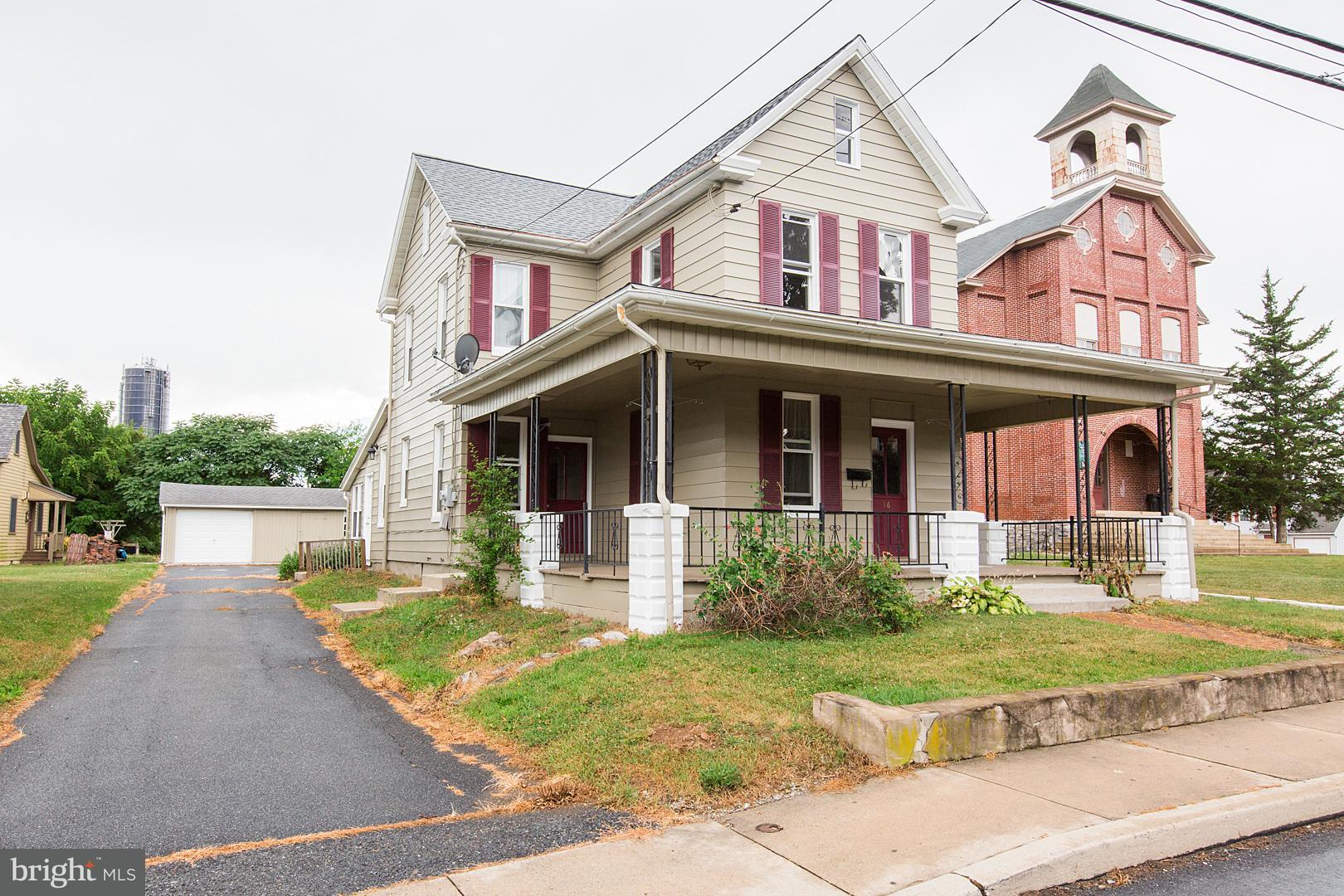 16 Church Street Lititz, PA 17543 - Photo 3 of 38