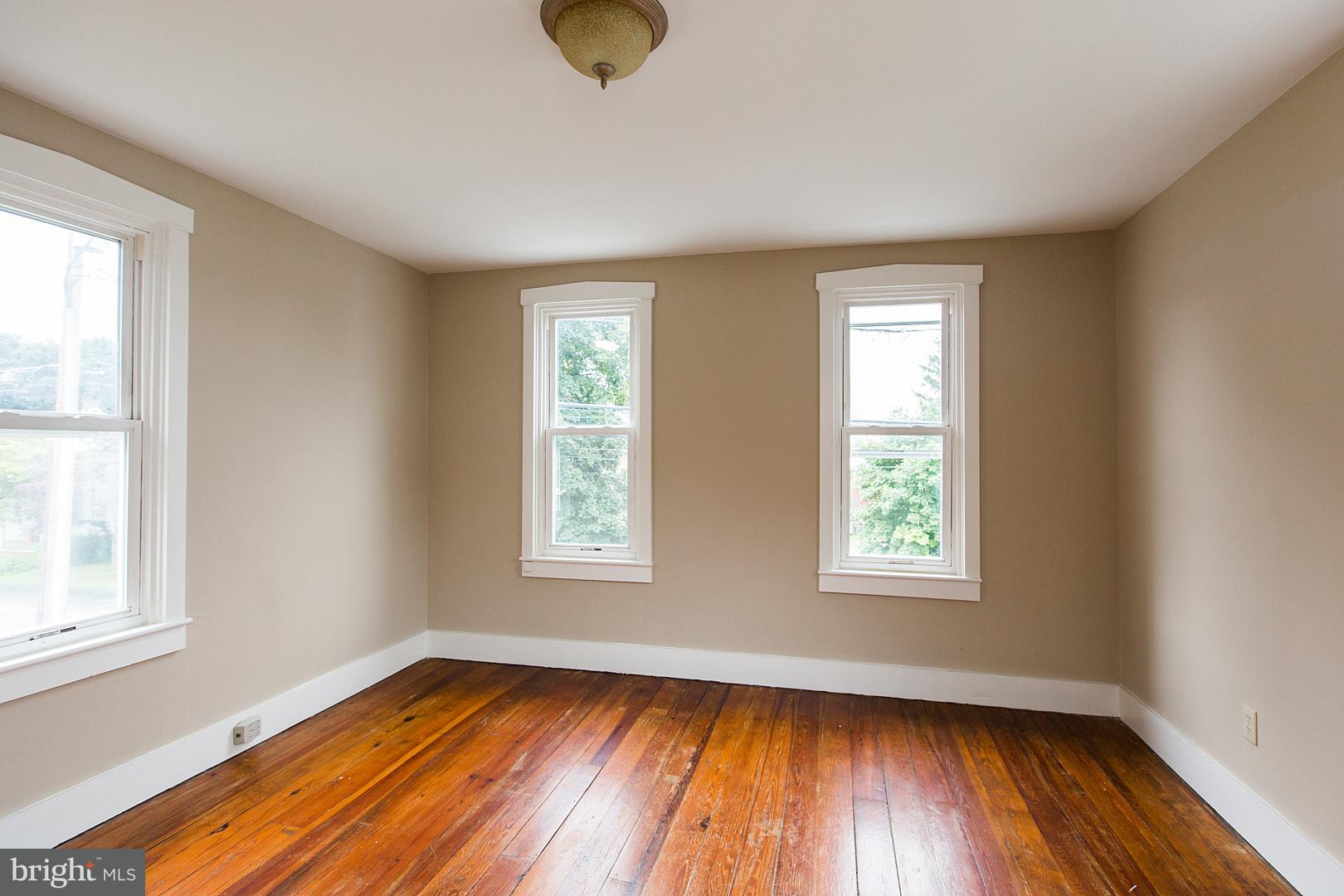 16 Church Street Lititz, PA 17543 - Photo 25 of 38