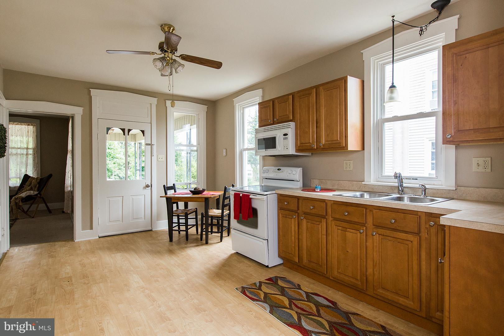 16 Church Street Lititz, PA 17543 - Photo 10 of 38