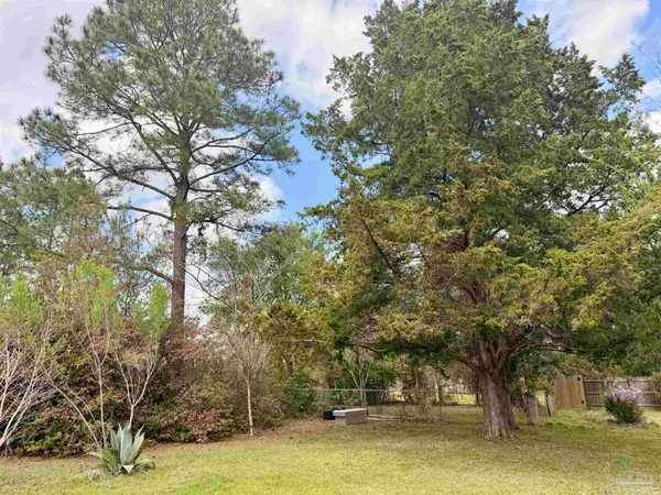 $219,900 | 8816 Gibson Road, Molino, FL 32577