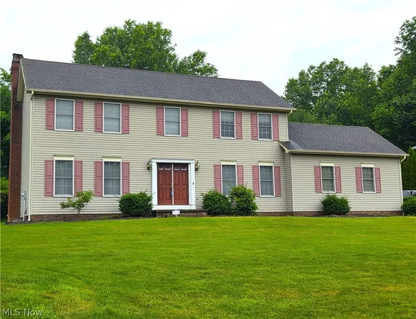 $424,900 | 220 Montgomery Drive, Canfield, OH 44406