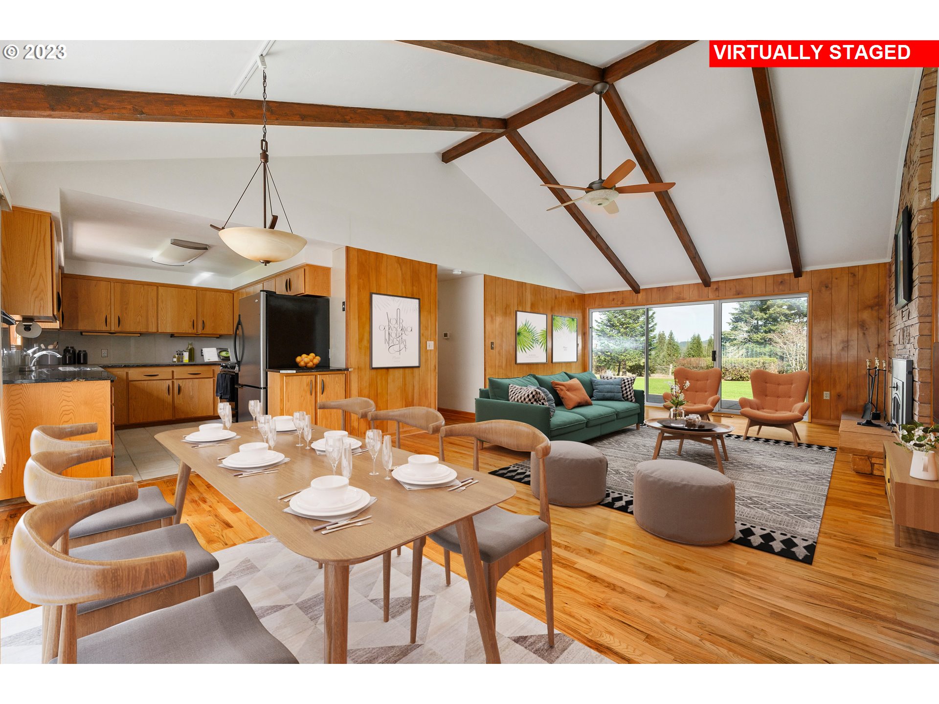 15775 Oakdale Road Dallas, OR 97338 - Photo 5 of 32 a outdoor space with tables and chairs