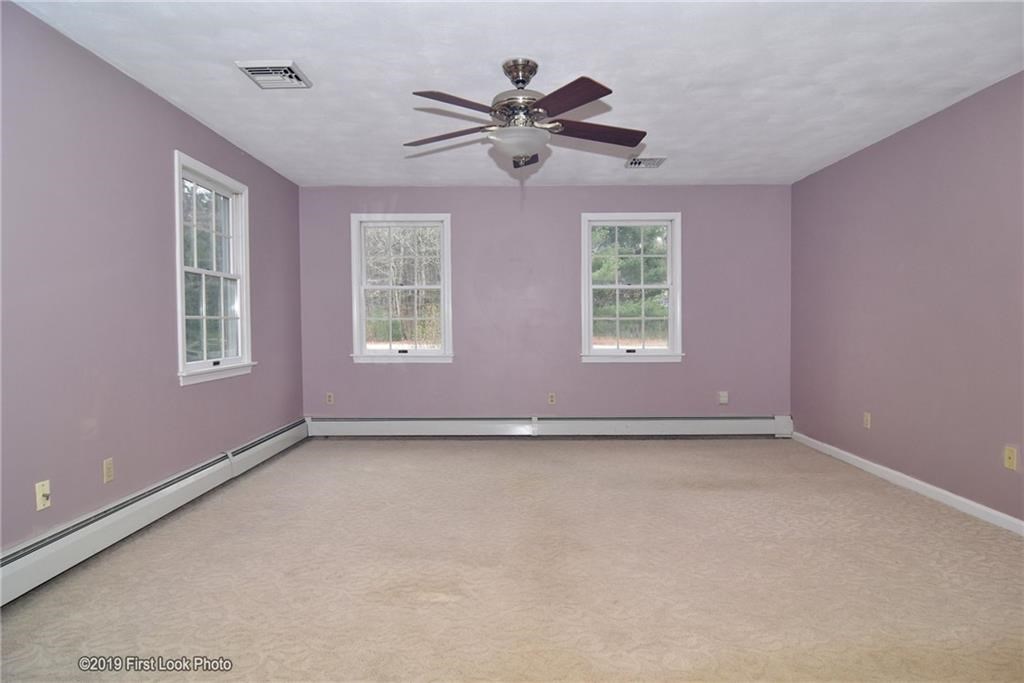 95 Hunter Ridge Drive Scituate, RI 02857 - Photo 17 of 38
