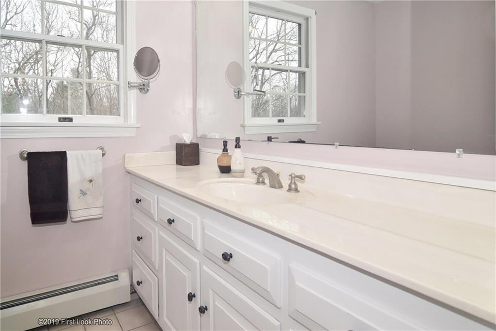 95 Hunter Ridge Drive Scituate, RI 02857 - Photo 20 of 38