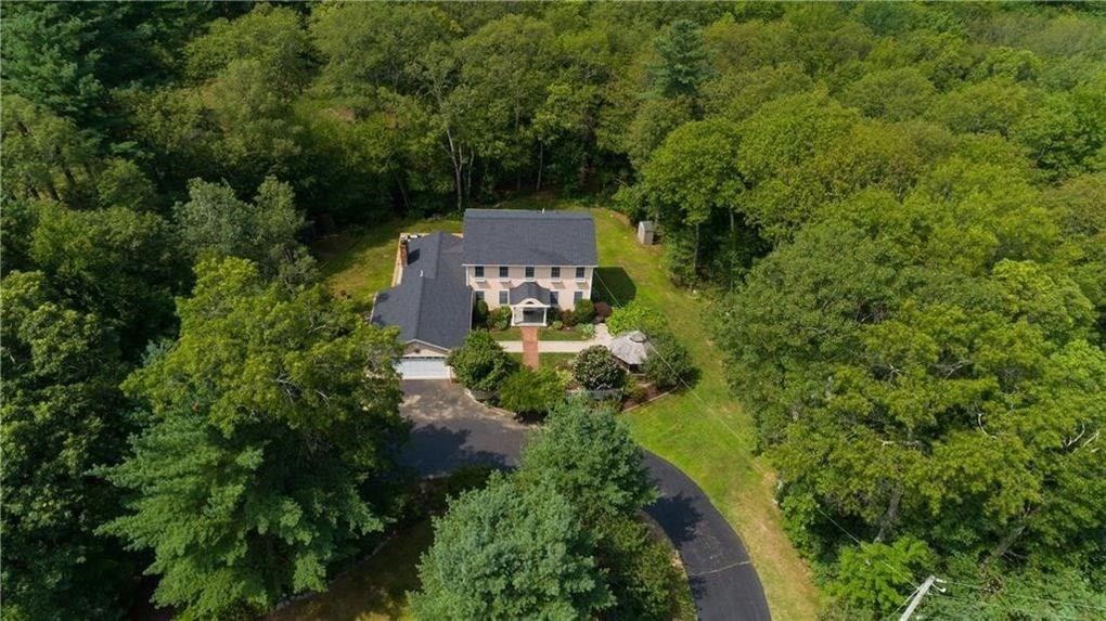 95 Hunter Ridge Drive Scituate, RI 02857 - Photo 2 of 38