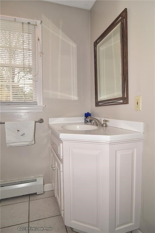 95 Hunter Ridge Drive Scituate, RI 02857 - Photo 28 of 38