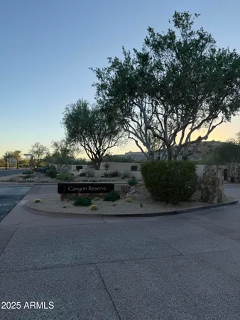 $415,000 | 14012 South Canyon Drive, Unit 20, Phoenix, AZ 85048