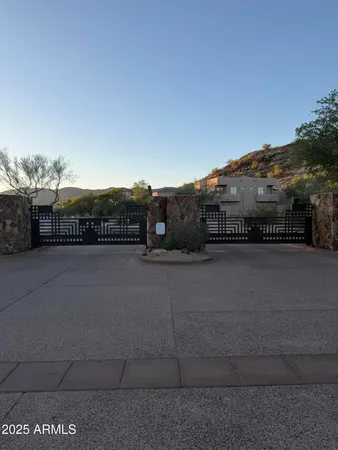 $415,000 | 14012 South Canyon Drive, Unit 20, Phoenix, AZ 85048