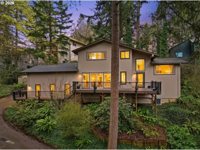 $739,000 | 1996 Kimberly Drive, Eugene, OR 97405