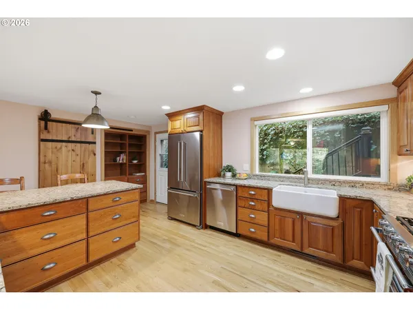 $739,000 | 1996 Kimberly Drive, Eugene, OR 97405