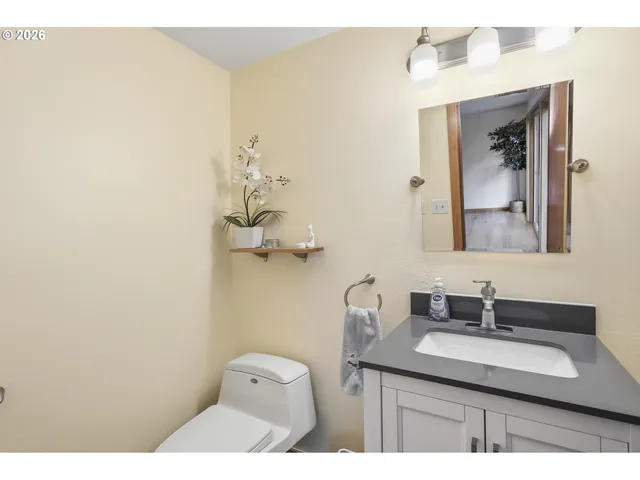 $739,000 | 1996 Kimberly Drive, Eugene, OR 97405