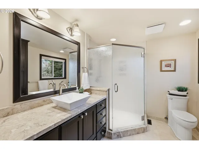 $739,000 | 1996 Kimberly Drive, Eugene, OR 97405