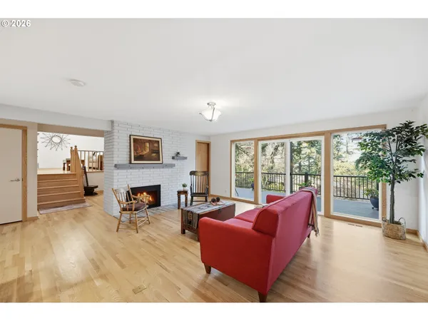 $739,000 | 1996 Kimberly Drive, Eugene, OR 97405